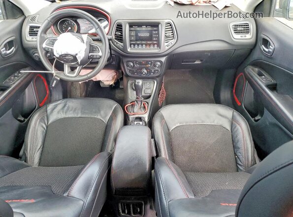 3C4NJDDB7MT589028 2021 JEEP COMPASS Gray Widok deski rozdzielczej