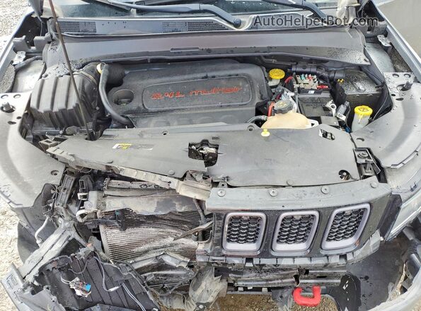 3C4NJDDB7MT589028 2021 JEEP COMPASS Gray Widok komory silnika