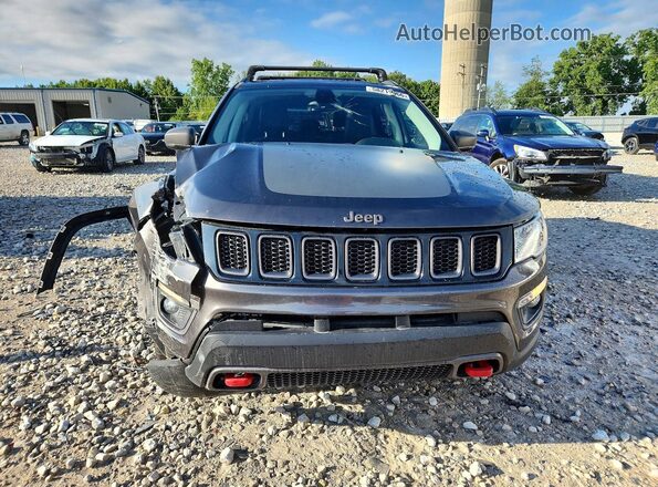 3C4NJDDB8JT231089 2018 JEEP COMPASS Черный Вид спереди