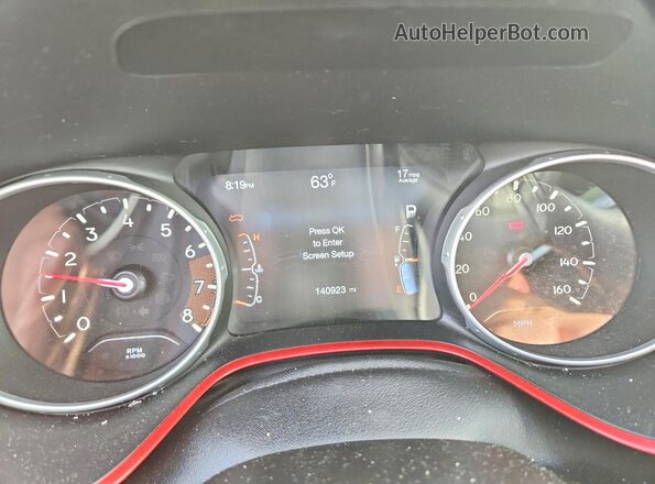 3C4NJDDB8JT231089 2018 JEEP COMPASS Черный Вид щитка приборов
