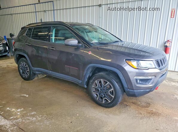 3C4NJDDB8JT479164 2018 JEEP COMPASS Gray Delantero derecho