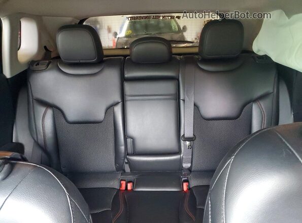 3C4NJDDB8JT479164 2018 JEEP COMPASS Gray Vista de los asientos traseros