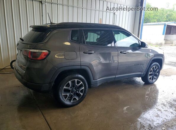 3C4NJDDB8JT479164 2018 JEEP COMPASS Gray Trasero derecho