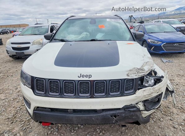 3C4NJDDB8KT618274 2019 JEEP COMPASS White Вид спереду