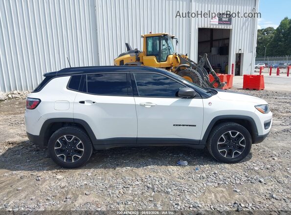 3C4NJDDB8KT780132 2019 JEEP COMPASS White Vista interior trasera