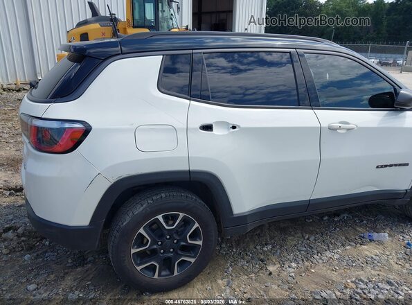 3C4NJDDB8KT780132 2019 JEEP COMPASS White 