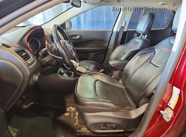 3C4NJDDB9MT583540 2021 JEEP COMPASS Красный Вид салона спереди