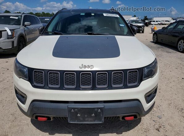 3C4NJDDBXKT740053 2019 JEEP COMPASS White Front view