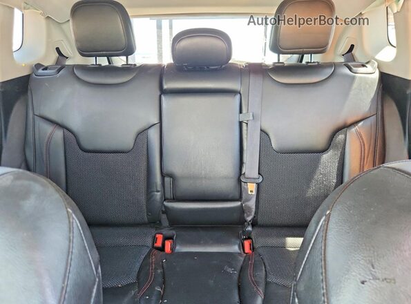 3C4NJDDBXMT600622 2021 JEEP COMPASS White Հետևի նստատեղերի տեսք