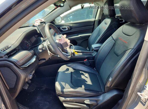 3C4NJDDBXNT146700 2022 JEEP COMPASS Gray Вид салону спереду