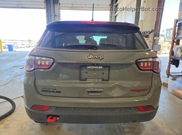 3C4NJDDBXNT146700 2022 JEEP COMPASS Gray Вид ззаду