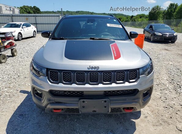 3C4NJDDN0PT510264 2023 JEEP COMPASS Gray წინა ხედი