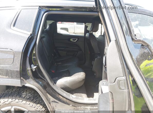 3C4NJDDN0ST613287 2025 JEEP COMPASS Black VIN կոդի պիտակի տեսք