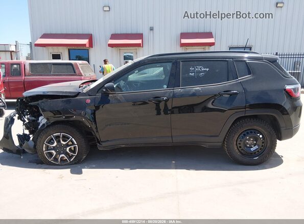 3C4NJDDN0ST613287 2025 JEEP COMPASS Black Սալոնի հետևի տեսք