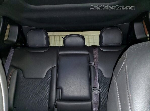 3C4NJDDN2RT105929 2024 JEEP COMPASS Blue Вид задніх сидінь