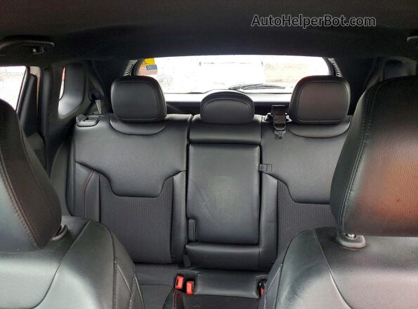 3C4NJDDN2RT595093 2024 JEEP COMPASS White Вид задніх сидінь