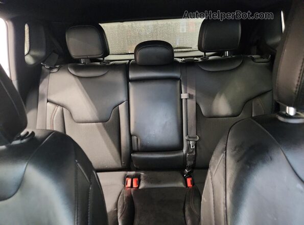 3C4NJDDN3ST521557 2025 JEEP COMPASS Белый Вид задних сидений
