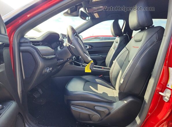 3C4NJDDN3ST556700 2025 JEEP COMPASS Red წინა სალონის ხედი