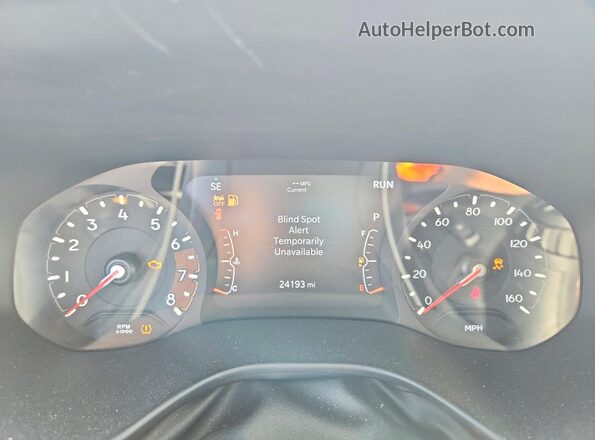 3C4NJDDN3ST556700 2025 JEEP COMPASS Red ხელსაწყოთა პანელის ხედი