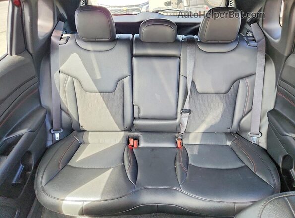 3C4NJDDN3ST556700 2025 JEEP COMPASS Red უკანა სავარძლების ხედი