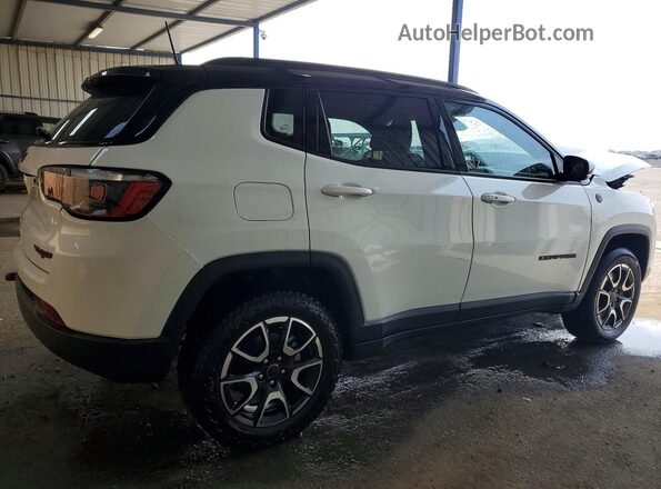3C4NJDDN5ST558772 2025 JEEP COMPASS Белый Задняя правая четверть