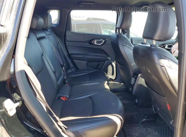 3C4NJDDN6RT137489 2024 JEEP COMPASS Black უკანა სალონის ხედი