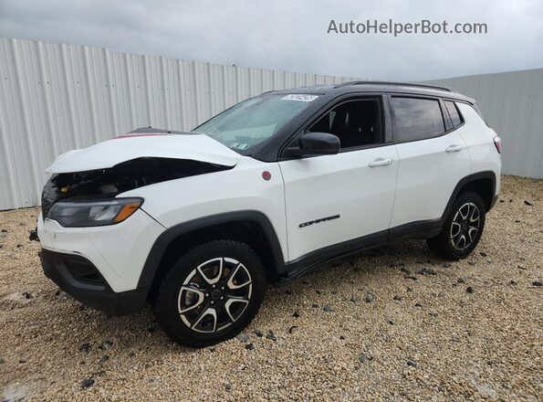 3C4NJDDN6ST619014 2025 JEEP COMPASS White 