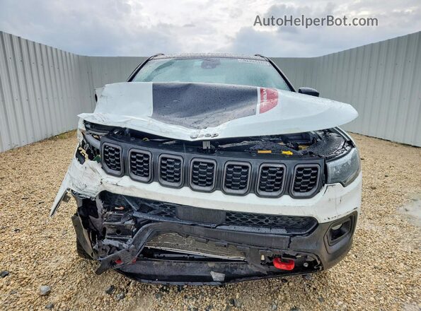 3C4NJDDN6ST619014 2025 JEEP COMPASS White Widok z przodu