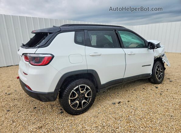 3C4NJDDN6ST619014 2025 JEEP COMPASS White Tył prawy