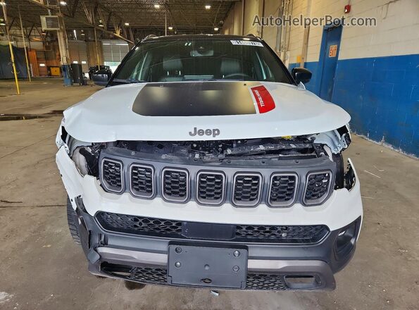 3C4NJDDN9ST564123 2025 JEEP COMPASS White Вид спереду