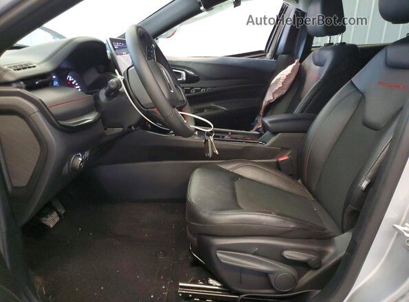 3C4NJDDN9ST618973 2025 JEEP COMPASS Silver Вид салону спереду