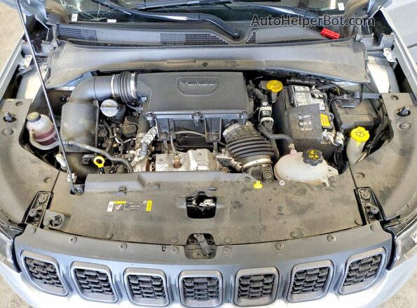 3C4NJDDN9ST618973 2025 JEEP COMPASS Silver Вид підкапотного простору