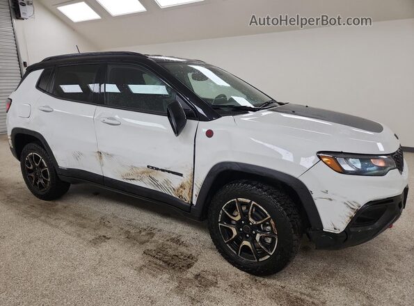 3C4NJDDN9TT187777 2026 JEEP COMPASS White 