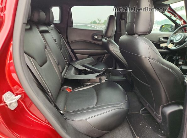 3C4NJDEB0MT563188 2021 JEEP COMPASS Red Vista interior trasera