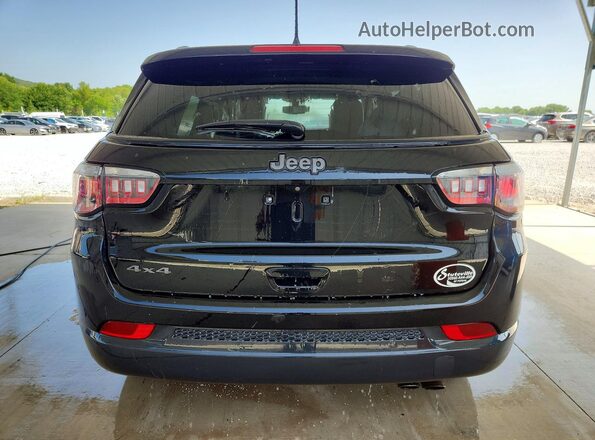 3C4NJDEB5MT591889 2021 JEEP COMPASS Black Widok z tyłu