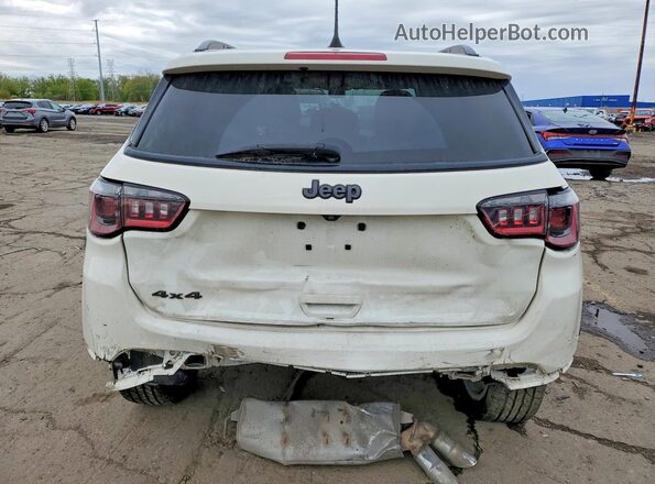 3C4NJDEB8MT513428 2021 JEEP COMPASS Белый Вид сзади