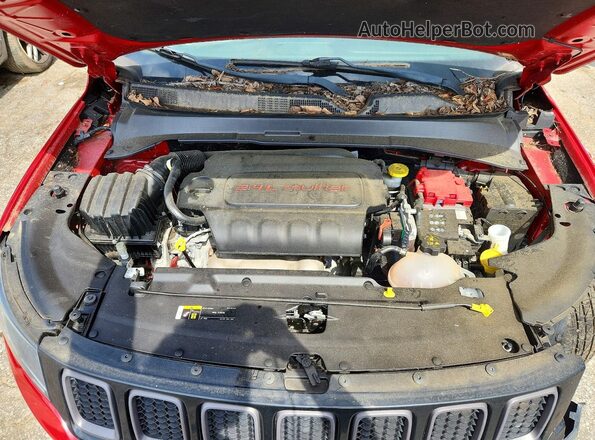 3C4NJDEB9MT595217 2021 JEEP COMPASS Красный Вид задней части салона