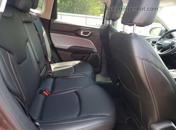 3C4NJDFB1NT153063 2022 JEEP COMPASS Серый Вид задней части салона