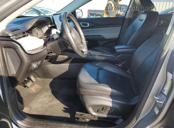 3C4NJDFB1NT168940 2022 JEEP COMPASS Gray Widok wnętrza z przodu