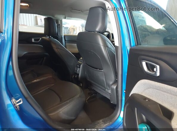 3C4NJDFB5NT133012 2022 JEEP COMPASS Blue VIN sticker view