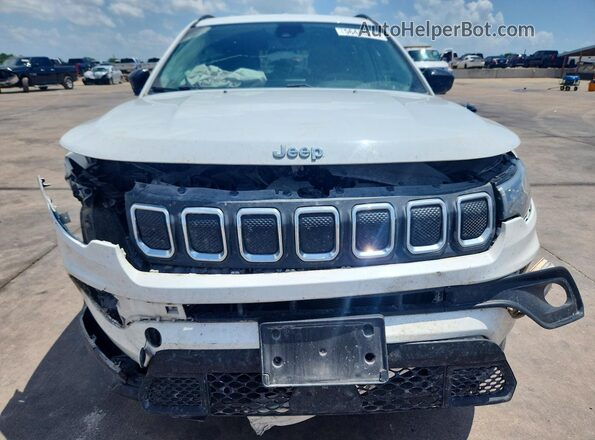 3C4NJDFB9NT218855 2022 JEEP COMPASS White Front view