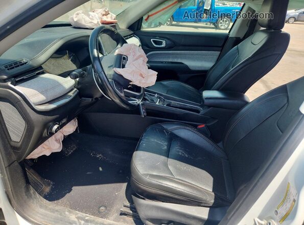 3C4NJDFB9NT218855 2022 JEEP COMPASS White Front interior view
