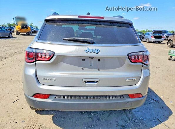3C4NJDFN1PT513705 2023 JEEP COMPASS Silver Vista trasera