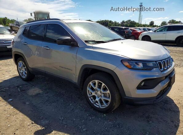 3C4NJDFN1PT513705 2023 JEEP COMPASS Silver Delantero derecho