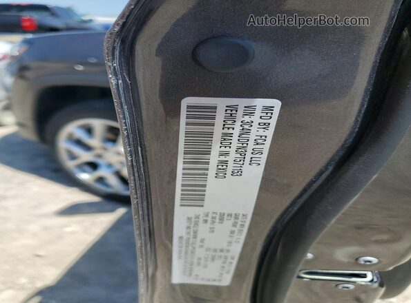 3C4NJDFN3PT571153 2023 JEEP COMPASS Charcoal Vista del compartimento del motor