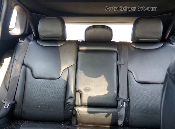 3C4NJDFN8PT528301 2023 JEEP COMPASS Gray Հետևի նստատեղերի տեսք
