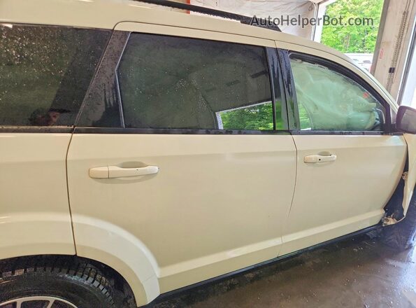 3C4PDCAB1JT521530 2018 DODGE JOURNEY White Вид задньої частини салону