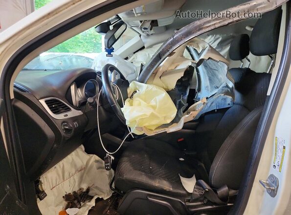 3C4PDCAB1JT521530 2018 DODGE JOURNEY White Вид салону спереду