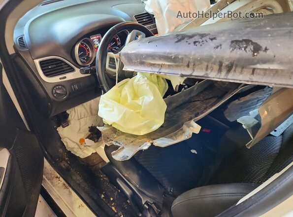 3C4PDCAB1JT521530 2018 DODGE JOURNEY White Вид панелі приладів