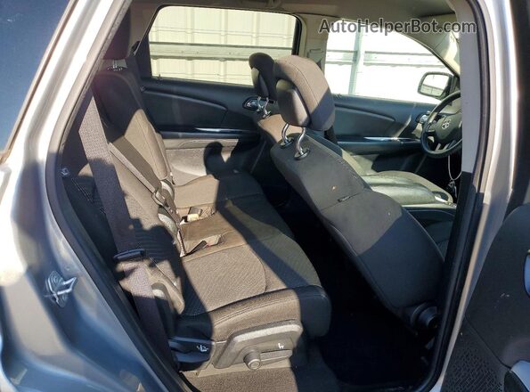 3C4PDCAB1LT199359 2020 DODGE JOURNEY Серебряный Вид задней части салона